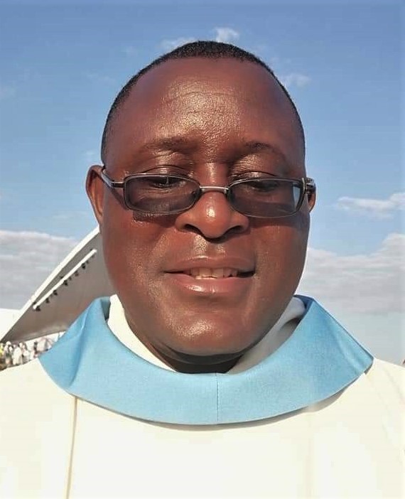 Padre  Mathias Tshithigona, OMI
